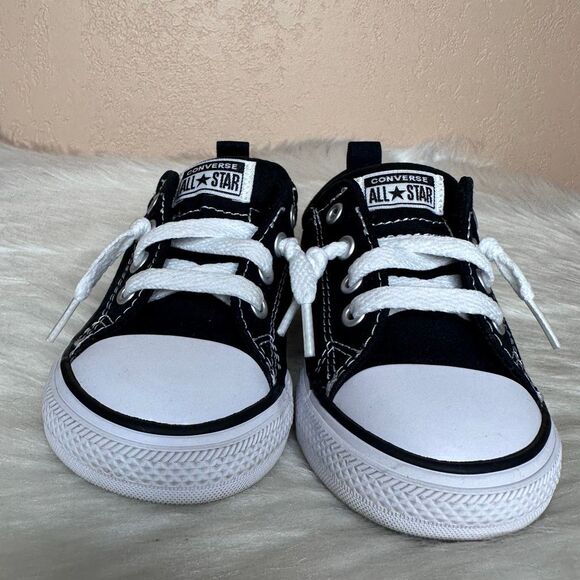 Converse Chuck Taylor Street (Little Kid) Sneaker, Black/White/Black Size 7 - Picture 3 of 9